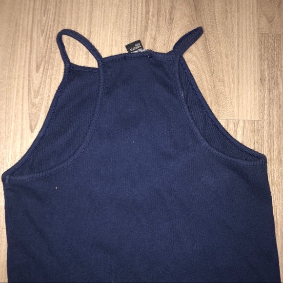 U2B Ripped tank top - Picture 4 of 5